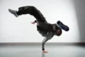 Ritmo urbano e show,hip hop e latino americani